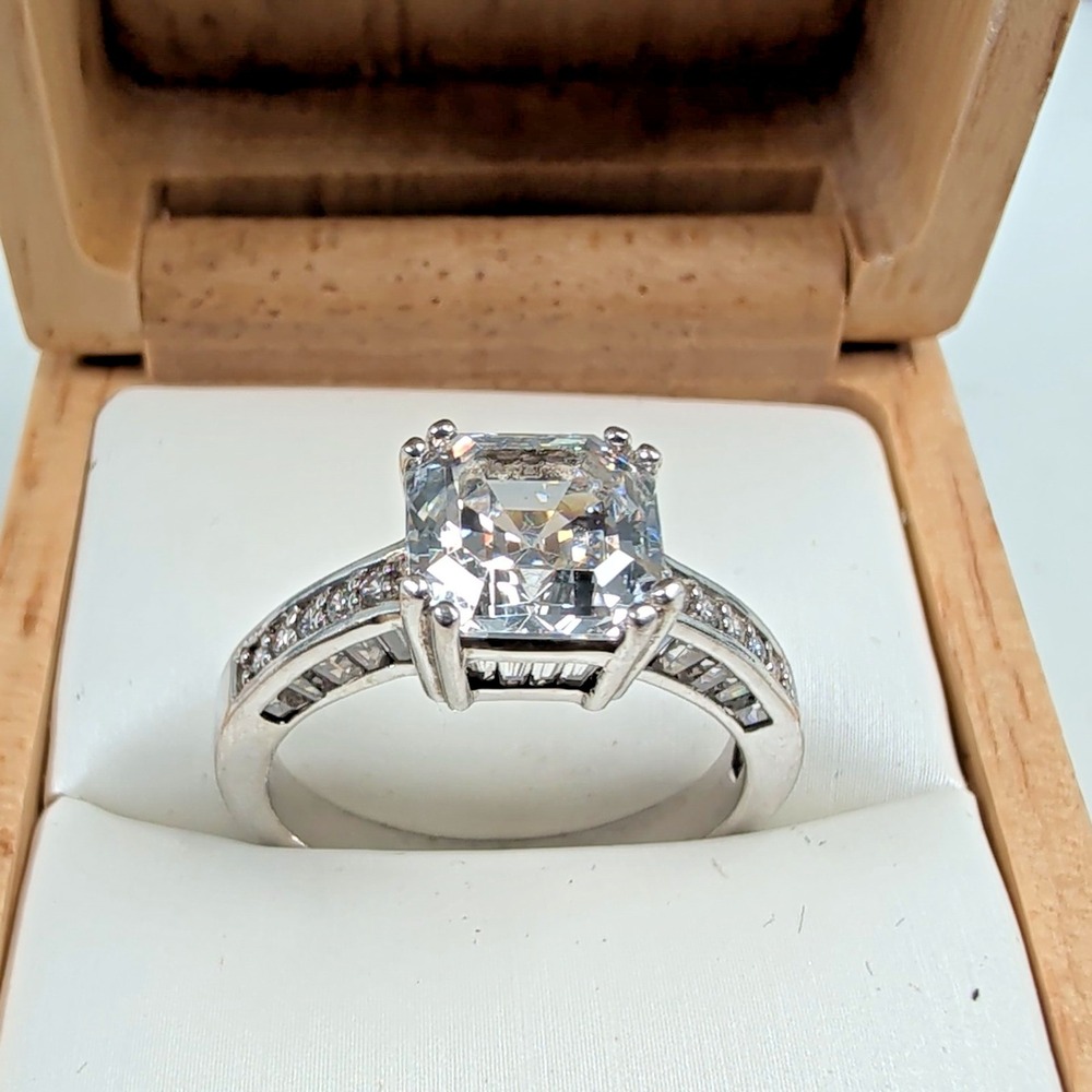 925 Sterling Silver Radiant Cut CZ Engagement Fashion Ring Size 10.25 6.2g - Picture 2 of 12